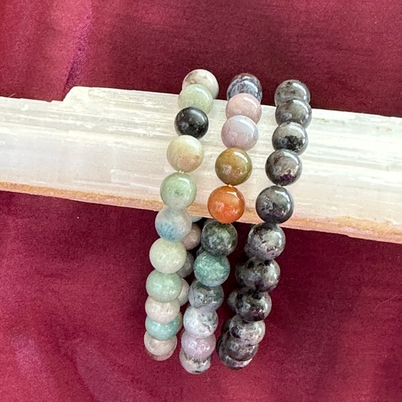 Set of 3 bracelets.  Amazonite, Flashy moonstone, Agates. Natural gem crystals - Picture 1 of 10